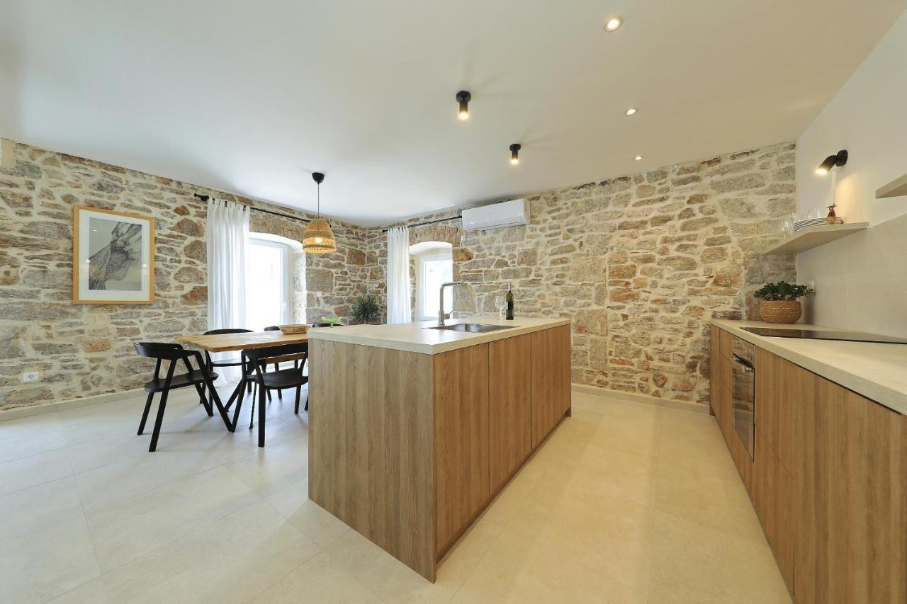 Villa Mira With A Heated Pool And A Sea View Božava Exteriér fotografie